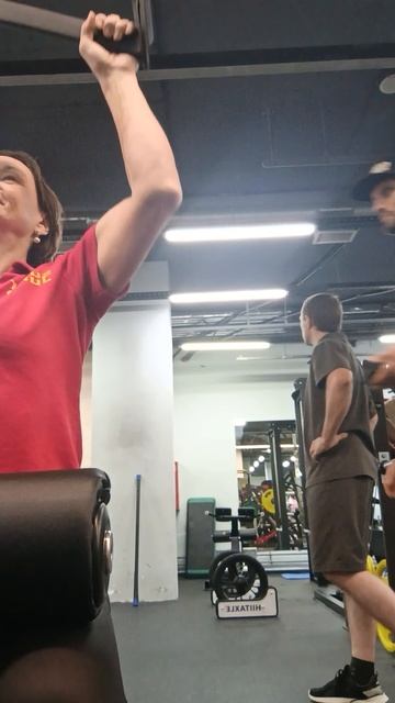 Ну мне нравится заниматься в клубе!