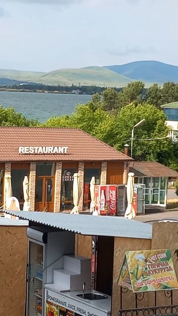 Армения видно озеро Севан