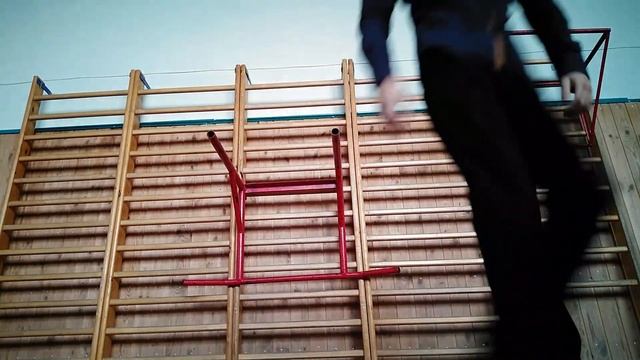 11 Подтягиваний на ОДНОЙ РУКЕ смотреть онлайн