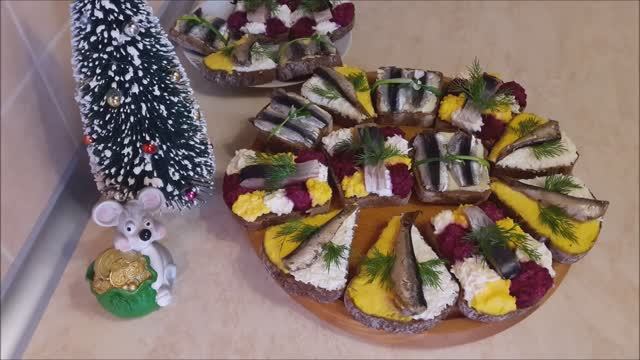 Бюджетные БУТЕРБРОДЫ на Праздничный стол.ЯРКО и ВКУСНО.Новогодний стол.Новый Год смотреть онлайн
