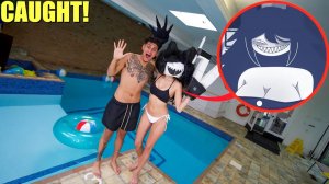 Я ЗАСТАЛ МИСС СЕРКЛ НА СВИДАНИИ У БАССЕЙНА В РЕАЛЬНОЙ ЖИЗНИ! (Бумажная школа)