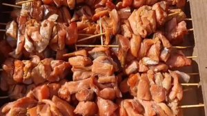 Рыбный шашлык холодного копчения на шпажке