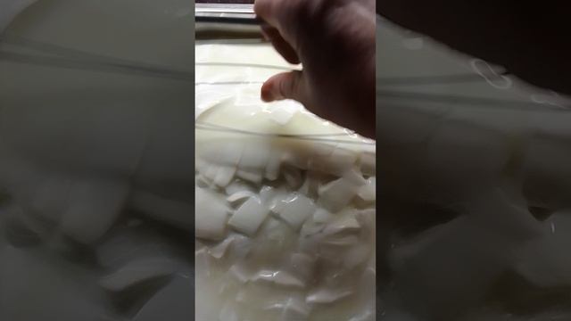 5 Режем калье из козьего молока.