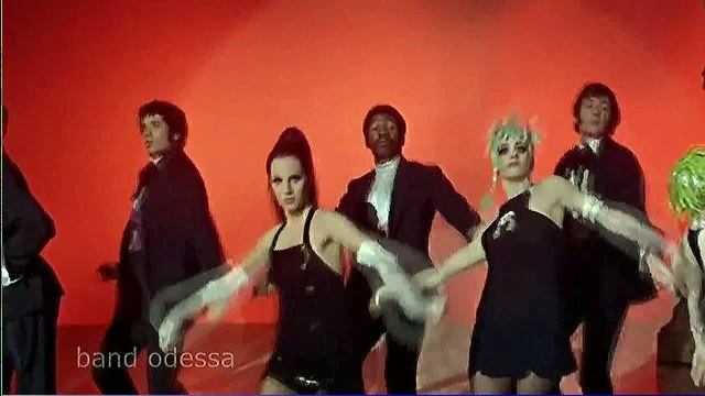 Варвара жарит кур. BAND ODESSA смотреть онлайн