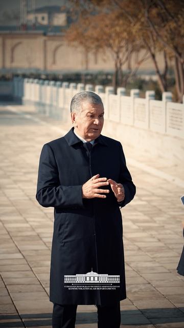 Prezidentimiz Mahdumi A’zam majmuasida olib borilayotgan bunyodkorlik ishlarini ko‘zdan kechirdi. смотреть онлайн