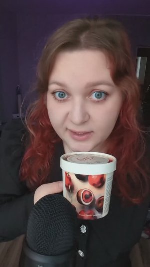 АСМР Мороженая ВИШНЯ В ШОКОЛАДЕ из Лавки ❄️🍫🍒 ASMR eating/mukbang #asmr #асмр #mukbang #eating