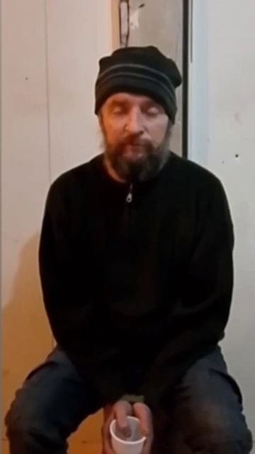 церковный хряк из ВСУ! Задача:-наблюдать и расстреливать своих. смотреть онлайн