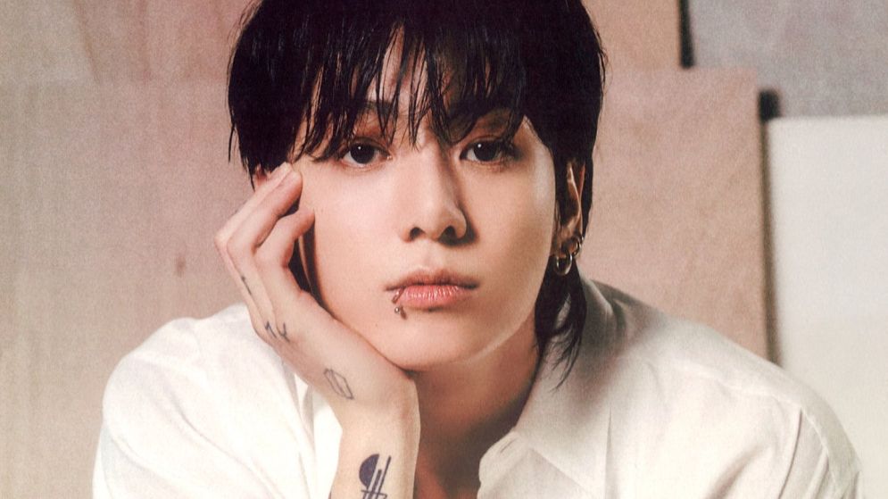 Jung Kooks Calvin Klein смотреть онлайн