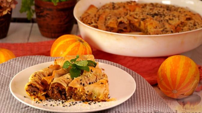 Сытный и по-восточному изысканно ароматный. БЁРЕК С ФАРШЕМ И ТЫКВОЙ смотреть онлайн