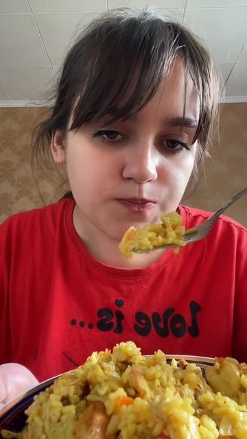 Приготовила рис с курицей.