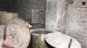 Переработка пластиковых бутылок  в полиэтиленовые трубы. Пакистан