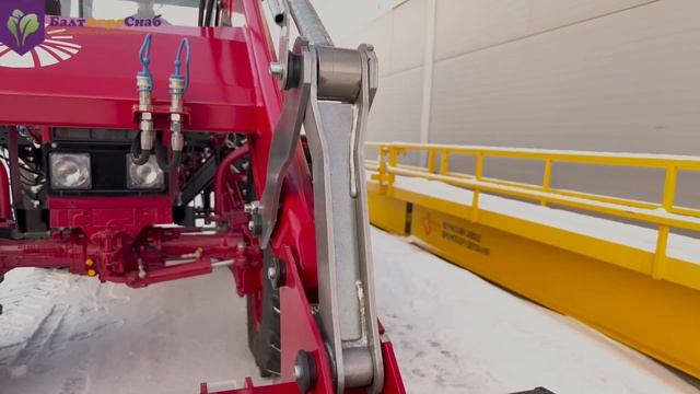 Фронтальный погрузчик Универсал Robust смотреть онлайн