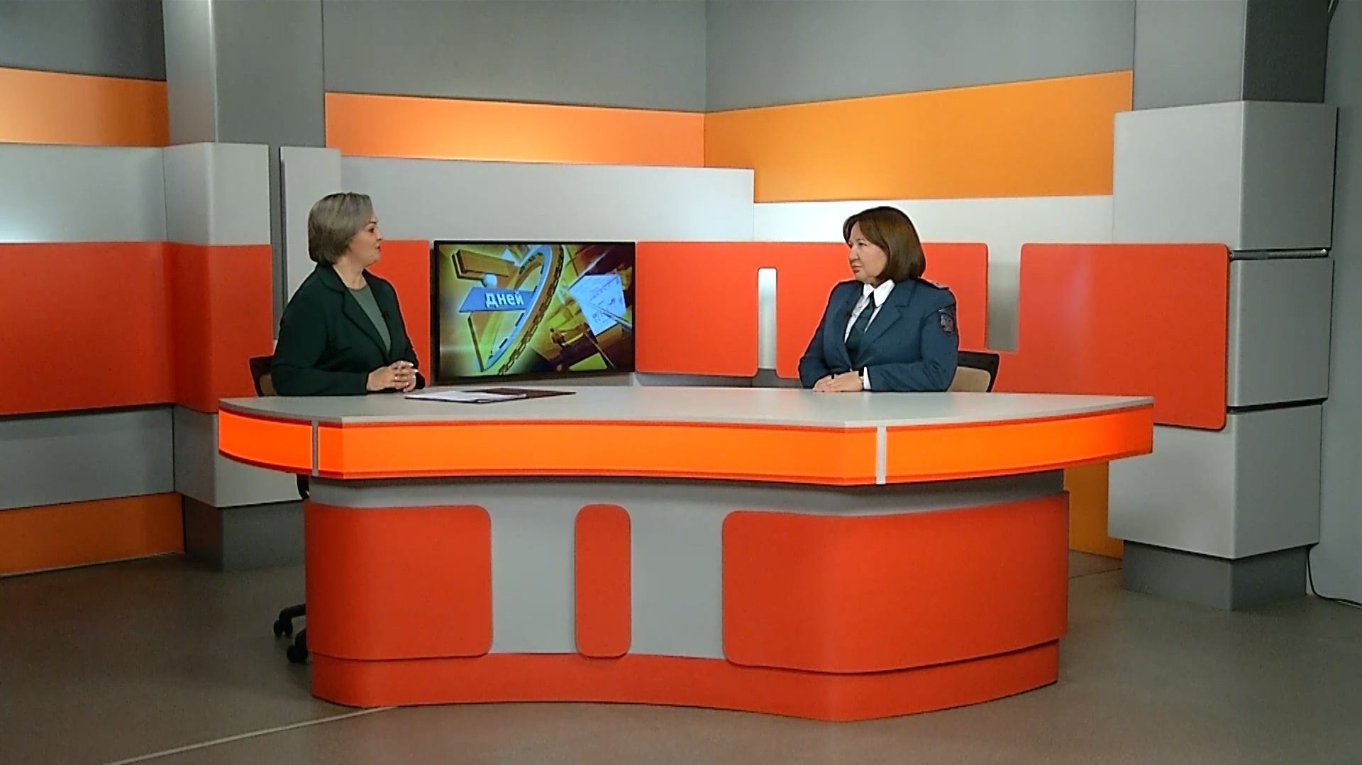 Программа Семь дней от 24.11.25. Гость в студии - Ксения Беседская. смотреть онлайн