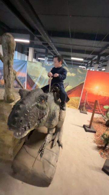 Оседлали динозавра