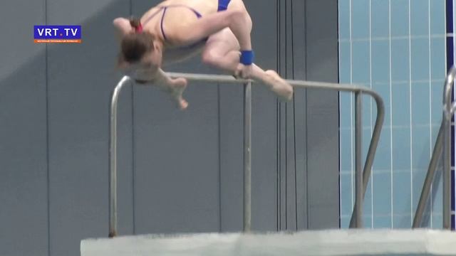 Специальный репортаж. Соревнования по прыжкам в воду. смотреть онлайн