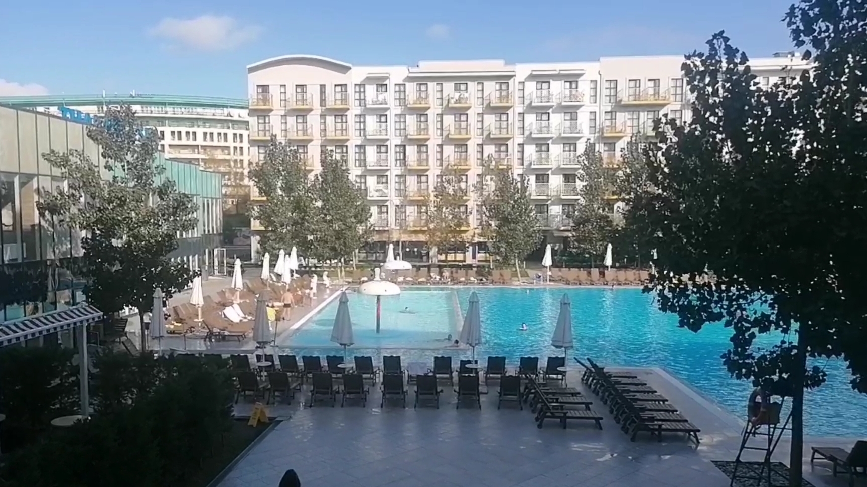 Поехали в город Анапу на отдых в отель Город Мира. смотреть онлайн