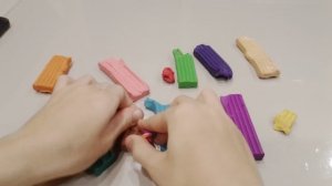 смешиваю разные цвета пластилина