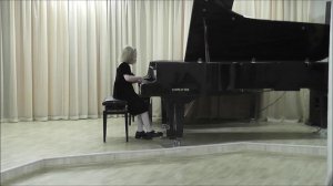 П.И. Чайковский «Мама» (из «Детского альбома»). Исп. Элиза Шавруханова (фортепиано)