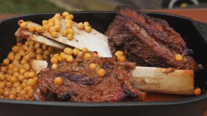 Ребра кальби с нутом в помпейской печи