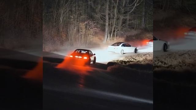 машины в лесу.mp4