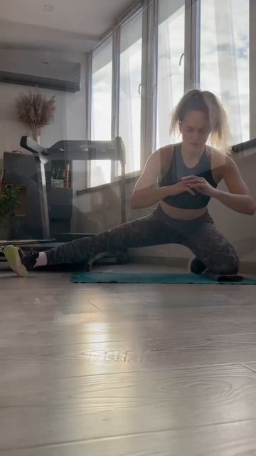 Беременность. 18 неделя. Разминка, приятная растяжка. смотреть онлайн