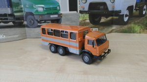 Обзор модели Камаз-43118 Нефаз-4208, масштаб 1:43, «Элекон»+«Технопарк»