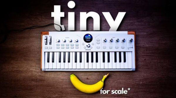 Arturia AstroLab 37: Its Really Small