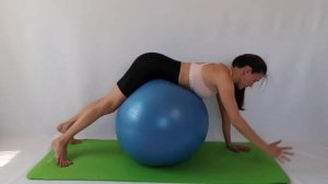 Упражнения с фитболом на все тело / 50 минут
