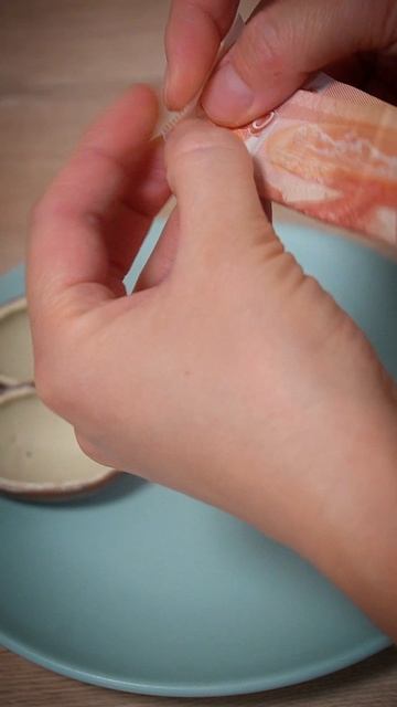 Прячу свой сюрприз в киндер смотреть онлайн