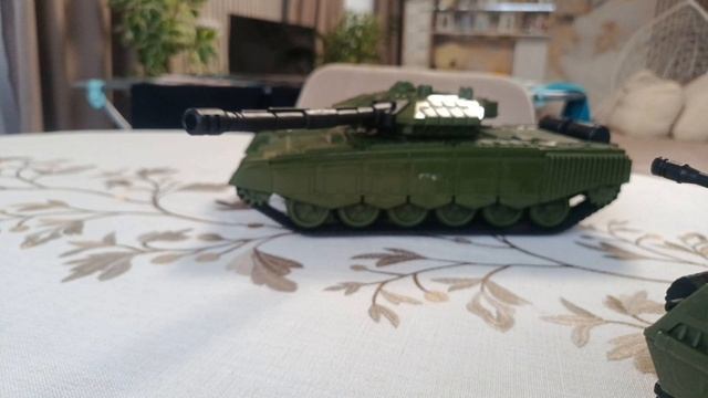 Т-90 м vs БТР анимация смотреть онлайн