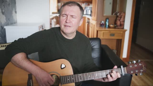 "Ради бога, трубку дай" песня из фильма "Эскадрон гусар летучих" смотреть онлайн