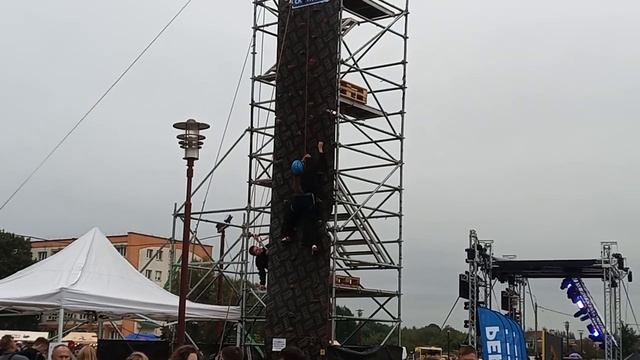 Зиплайн,флайборд на празднике LIDBEER 2025(скоростной спуск по стальному канату, полёты над водой)