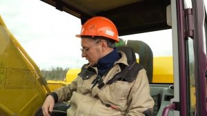Экскаватор ЧЕТРА E330. Отзыв реального пользователя (ГЕОПРОМ), ч.3. Обзор кабины 1,17 мин.
