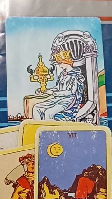 #таро расклад ЧТО ПРОИСХОДИТ С ВАШИМ БЛИЗКИМ ЧЕЛОВЕКОМ НА ДАННЫЙ МОМЕНТ #расклад_на_ картах_таро#гад смотреть онлайн