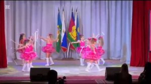 Танец Маленькая страна ко дню дошкольного работника, 2025г.