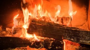 Огонь в камине заставка на телевизор