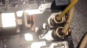 Ремонт умного выключателя Aqara включается и сразу выключается