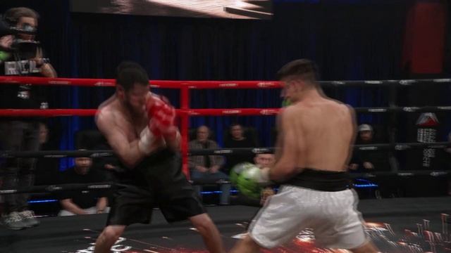 Зарубились! Александр Гордиец vs Саргис Манукян. RCC Boxing Promotions смотреть онлайн