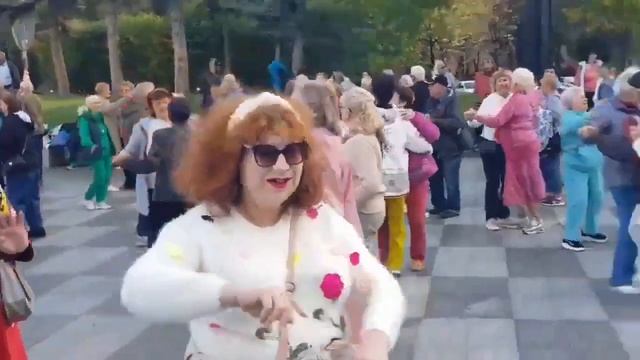 ОБАЛДЕННО КРАСИВЫЙ КАЗАХСКИЙ ХИТ!! ТАНЦЫ 2025  #kharkiv