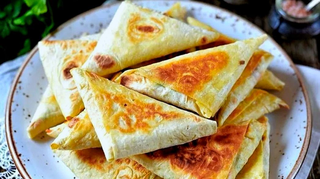 КОНВЕРТИКИ ИЗ ЛАВАША С НАЧИНКОЙ 😋👍 смотреть онлайн