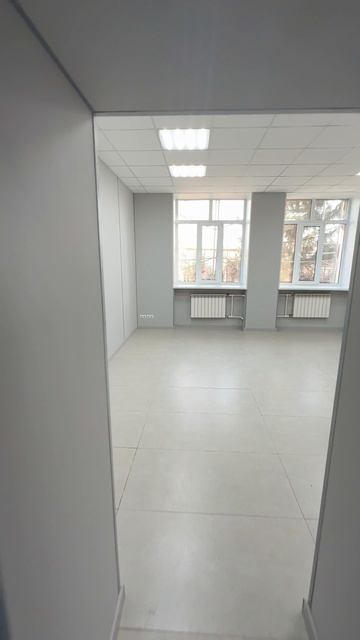 БЦ «МИР», 1 этаж, площадь 30.4 кв.м