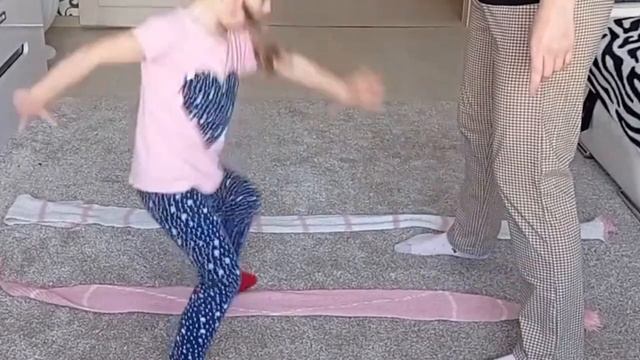 ИГРАЕМ С ШАРФАМИ