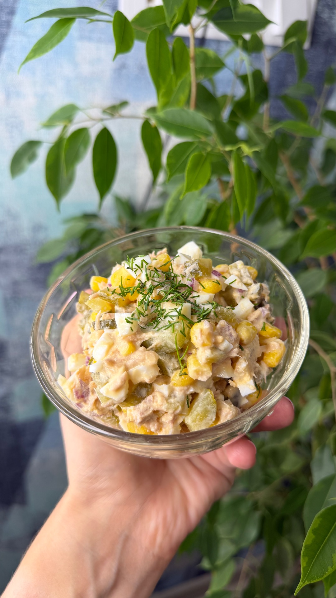 Салат с тунцом