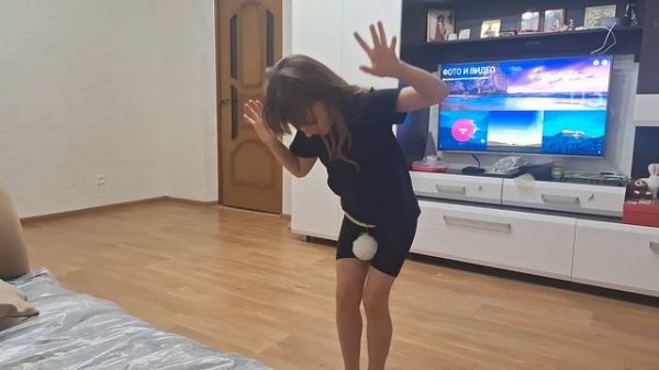 Танец  Руми HuntrX - Takedown