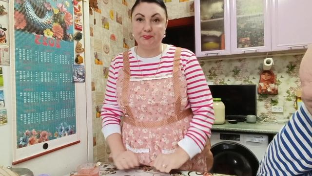 ПОВСЕДНЕВНАЯ ЖИЗНЬ ВИКТОРА И СВЕТЛАНЫ смотреть онлайн