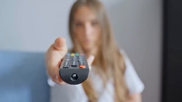 Viral Immersive and Interactive Hands Warm Up Experience