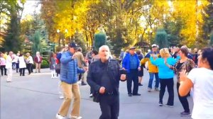 РОЗА I ТЮЛЬПАН!ОКТЯБРЬ 2023 ХАРЬКОВ ТАНЦЫ В ПАРКЕ УКРАИНА