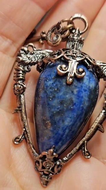 Геральдика. Бусы с подвеской. Скоро. смотреть онлайн