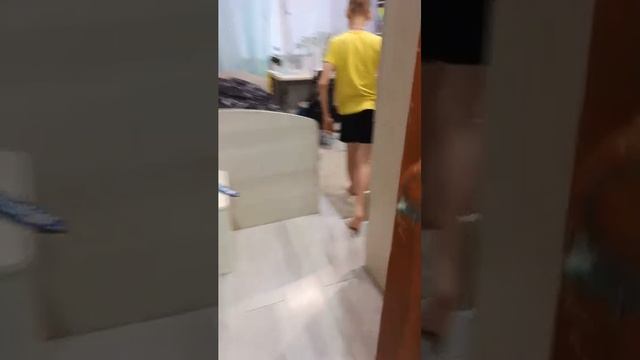 Будние дни Leona And Neik смотреть онлайн