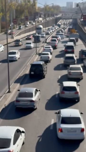 Алматы Улица Саина 18 ноября 2023 Kazakhstan Almaty November 2023 kazakhstan смотреть онлайн